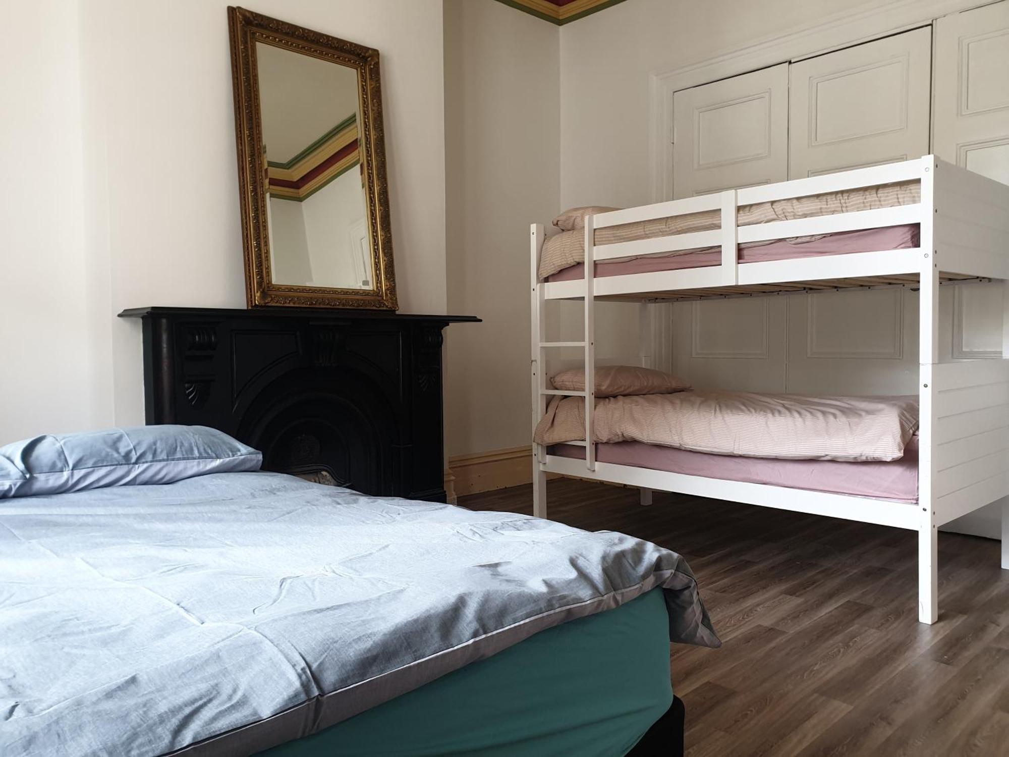 Fitzroy Private Rooms - 132 Nicholson Homestay — Photos 1